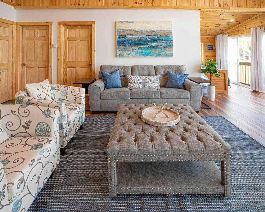 Photo of Others in Hamilton