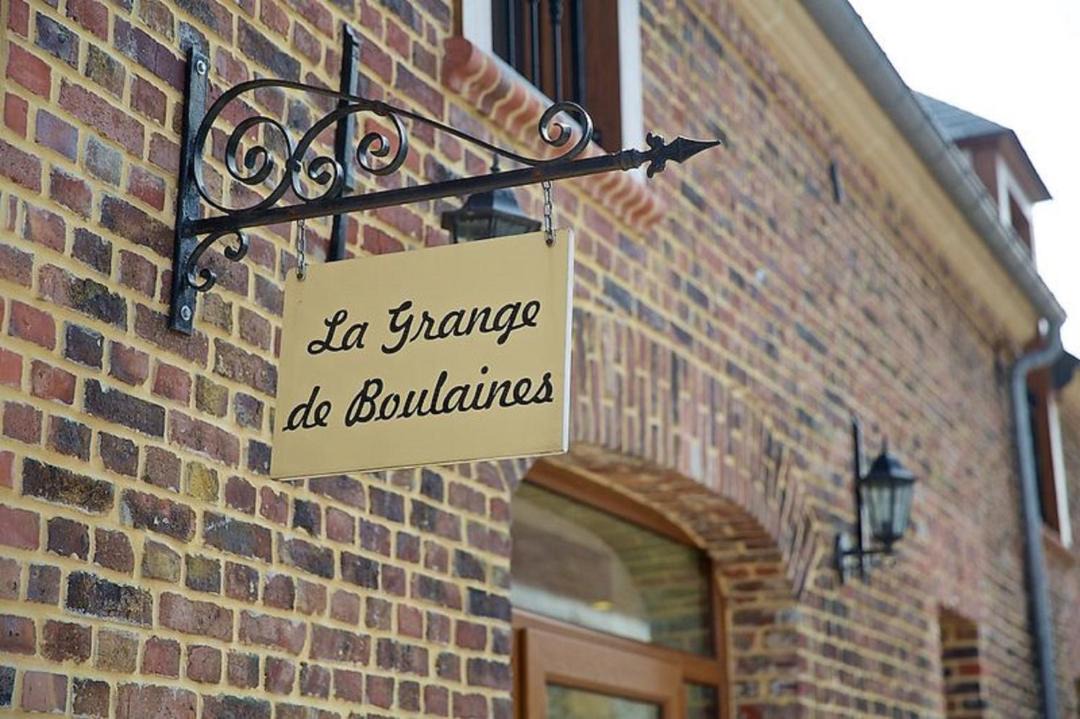 Photo of Buildings in Meru