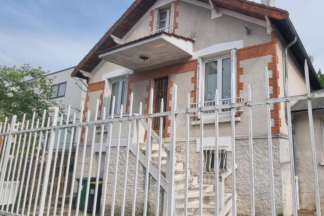 Photo of Buildings in Clamart