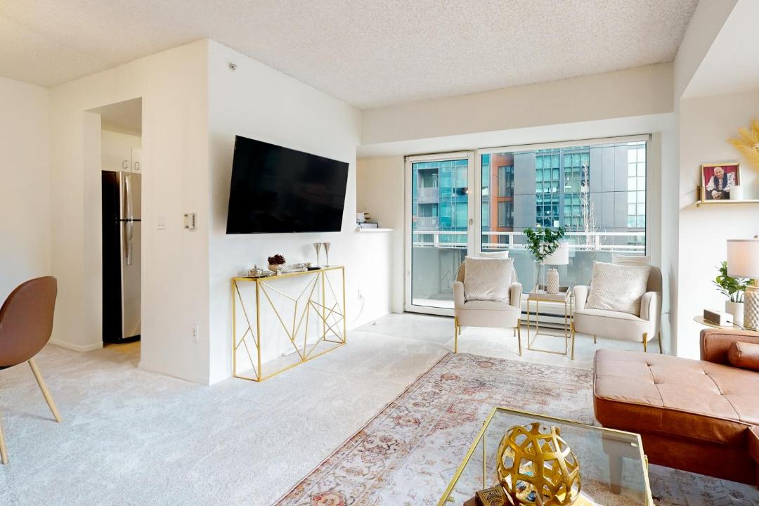 Photo of Livingroom in Downtown Seattle