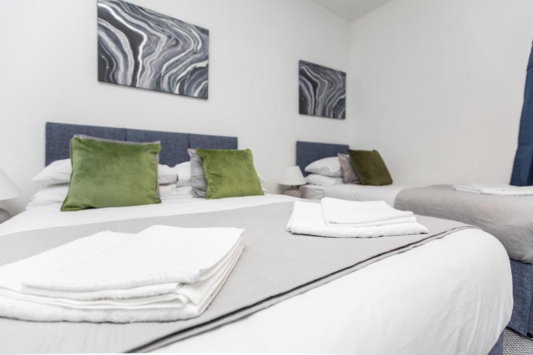 Photo of Others in Hemsworth