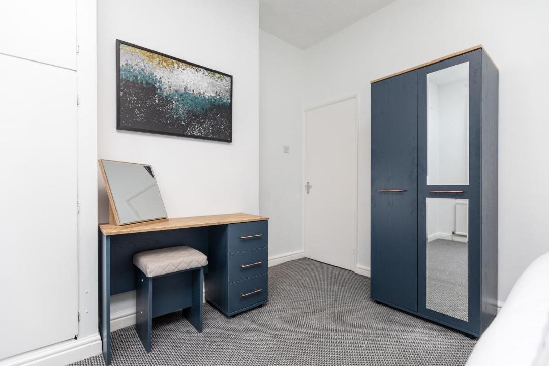 Photo of Others in Hemsworth