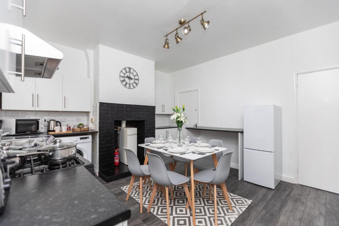 Photo of Others in Hemsworth