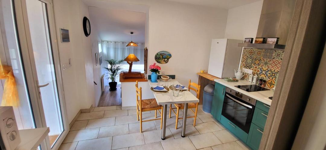 Photo of Others in Habas