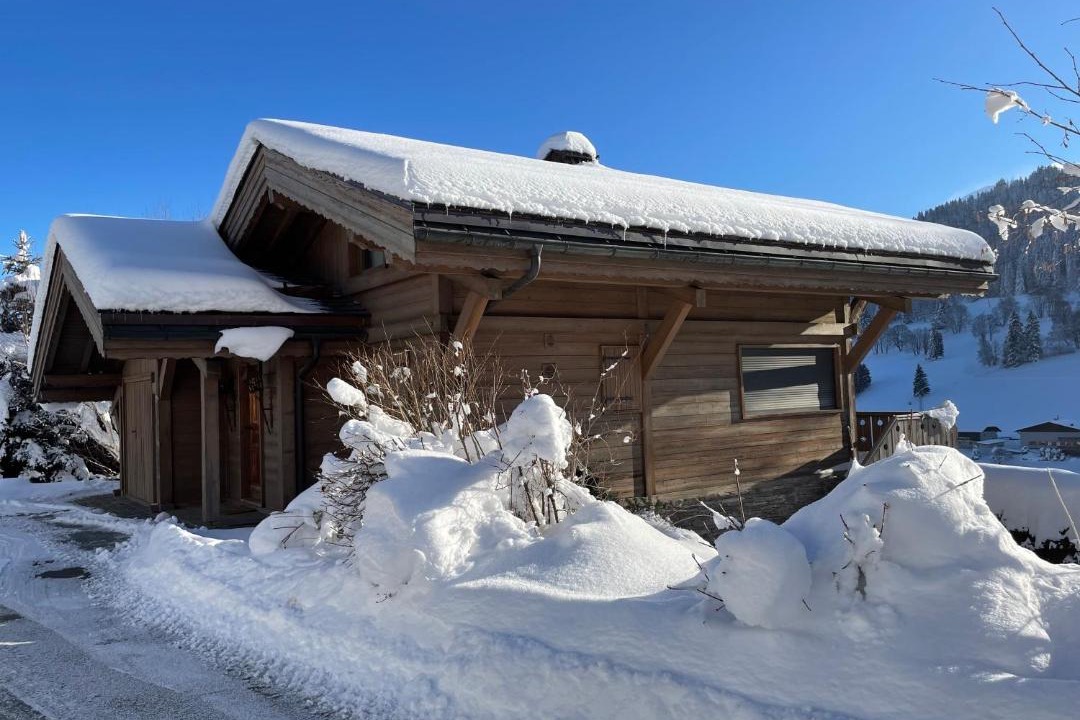 Photo of Buildings in Demi-Quartier