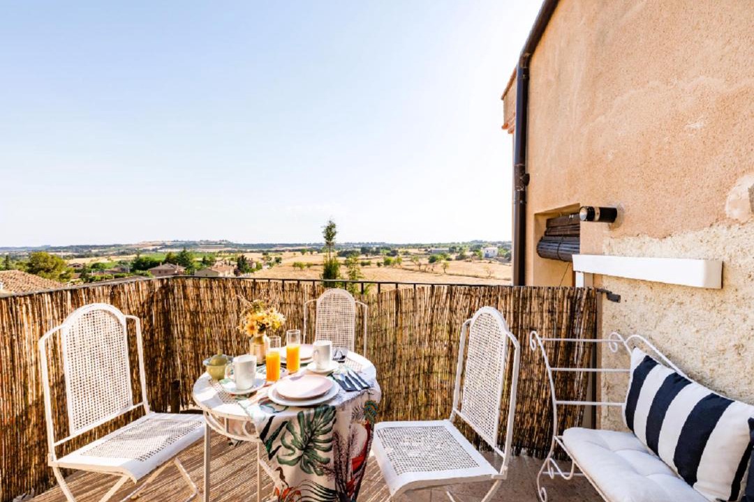 Photo of Patio Balcony in Adahuesca