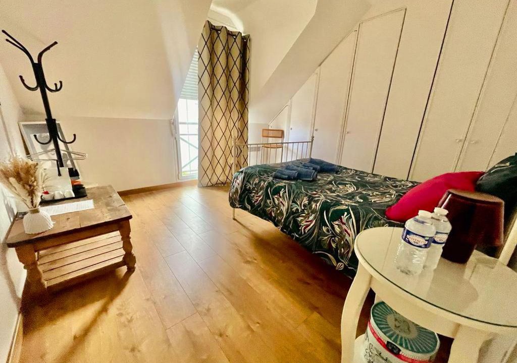 Photo of Bedroom in Meudon
