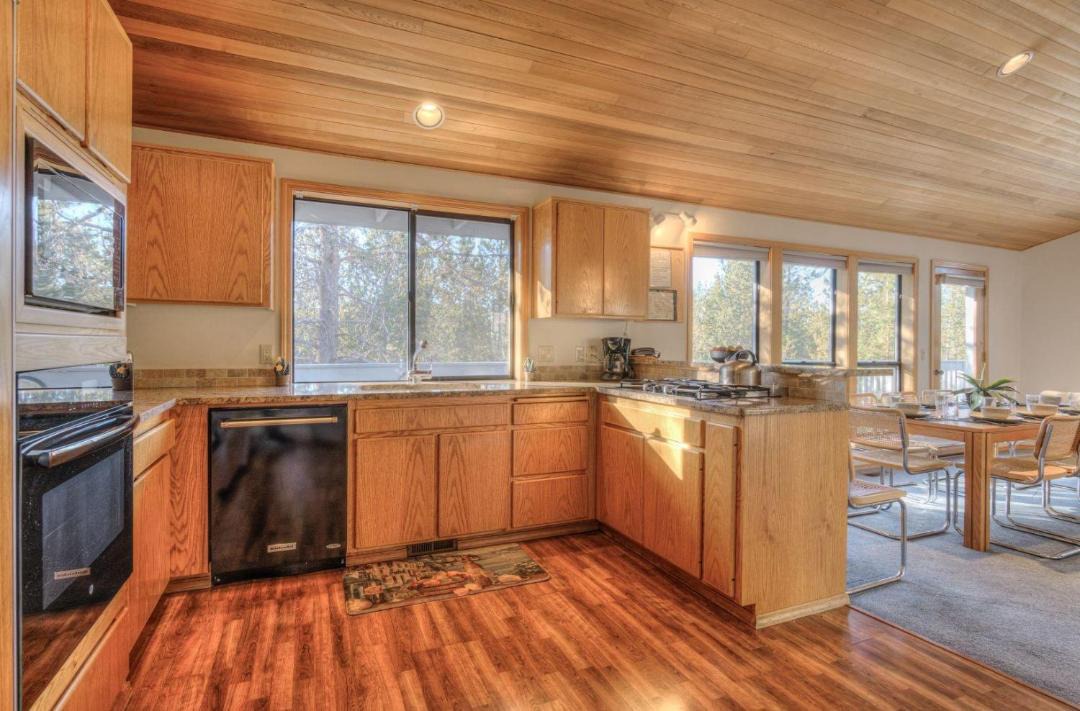 Photo of Kitchen in Sunriver