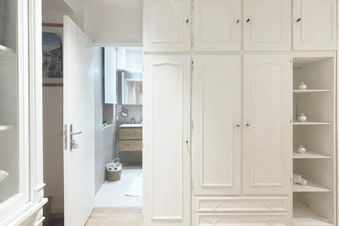 Photo of Others in Provins