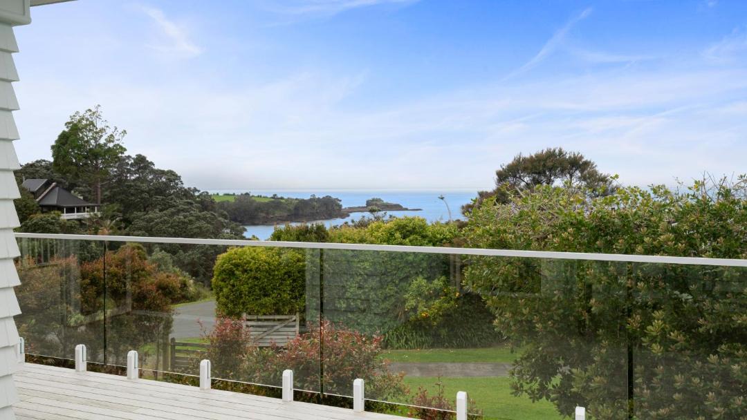 Photo of Patio Balcony in Leigh