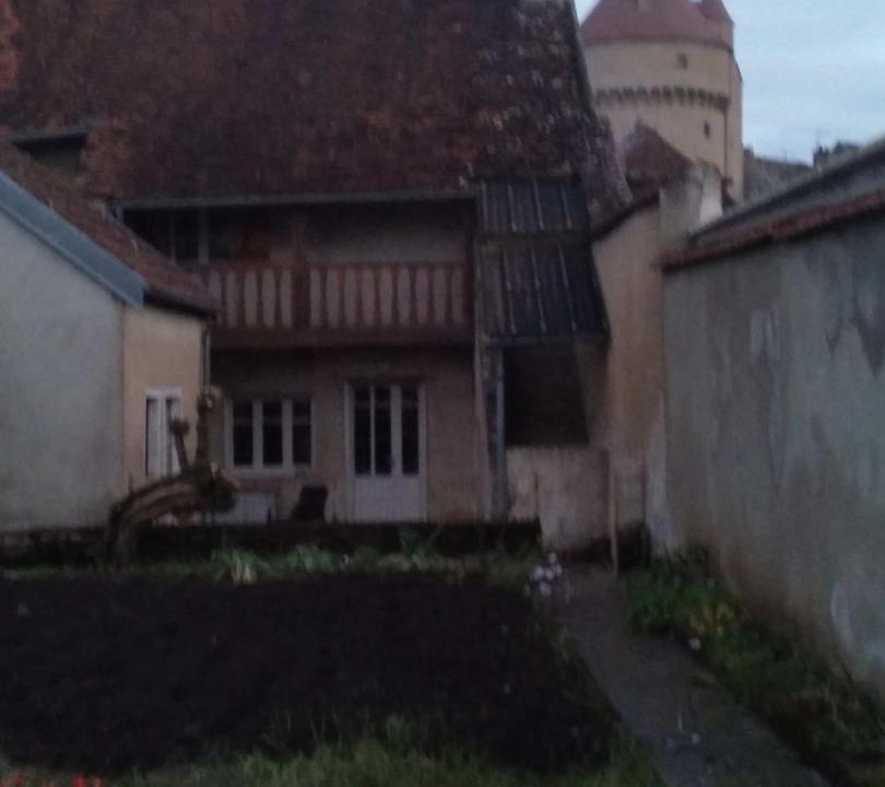 Photo of Buildings in Arnay-le-Duc