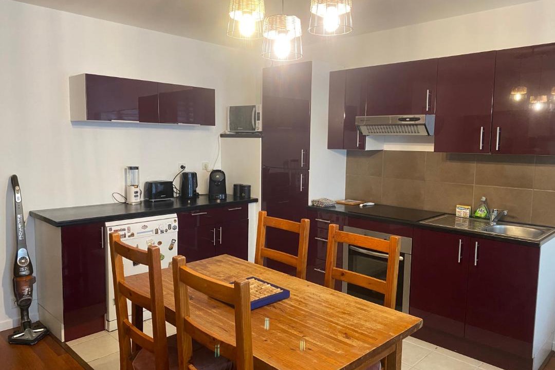 Photo of Others in Rives