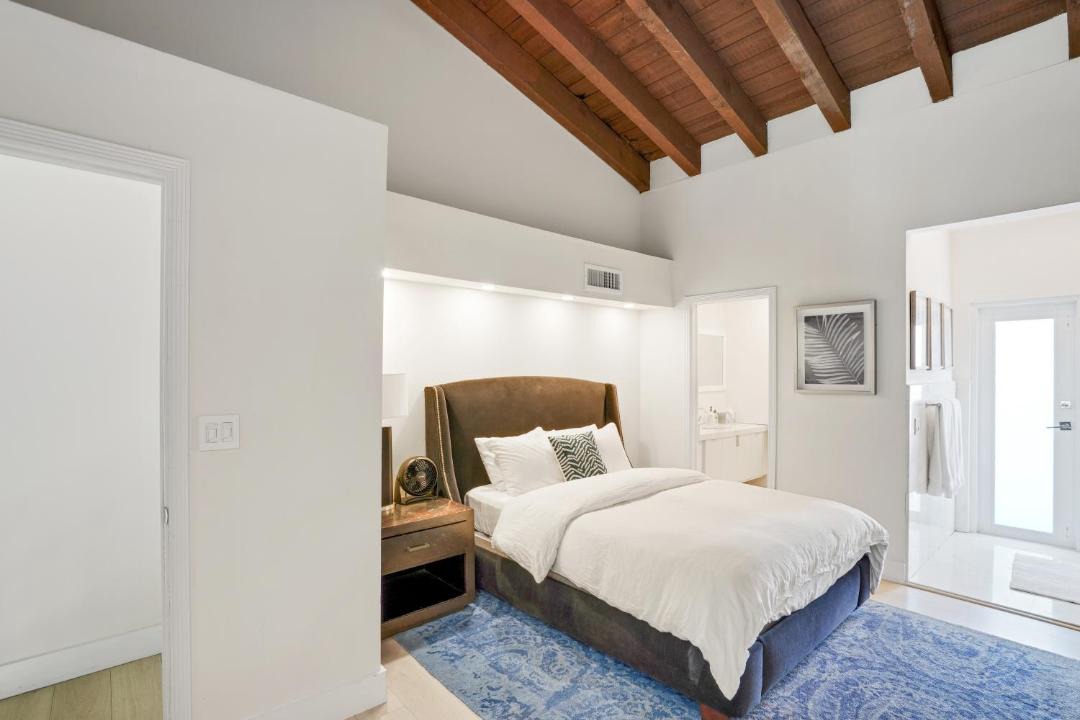 Photo of Bedroom in Miami Shores