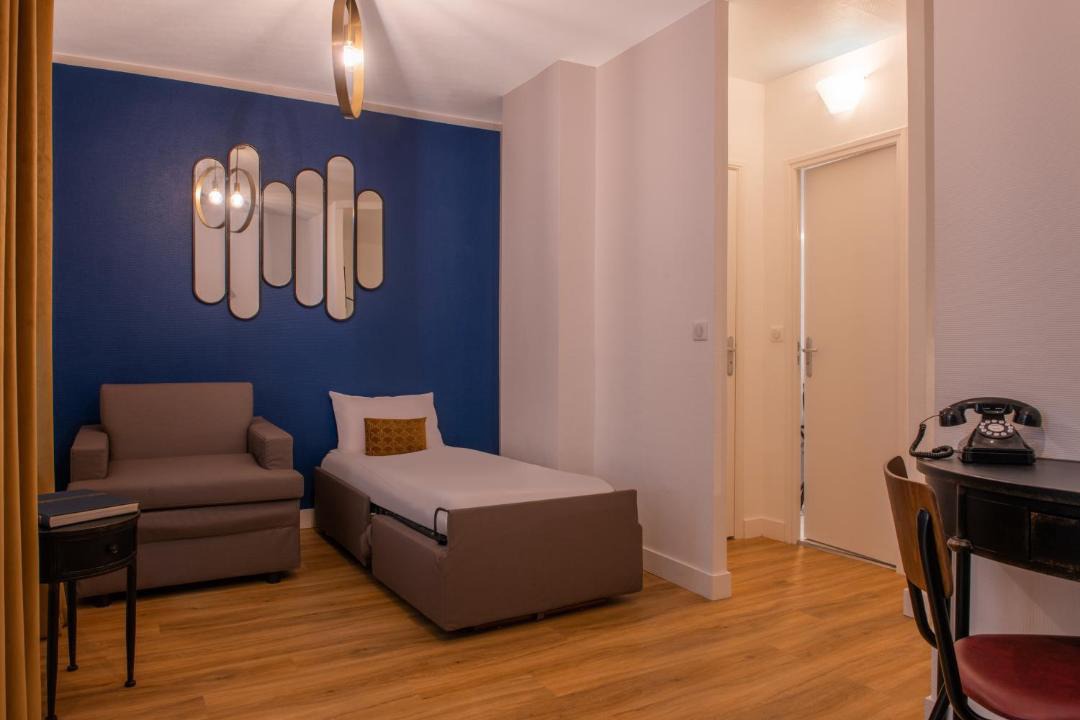 Photo of Others in Grenelle