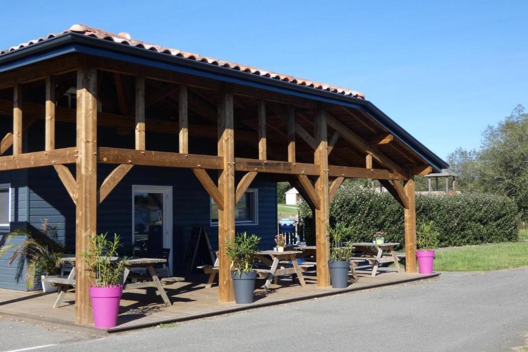 Photo of Buildings in Orist