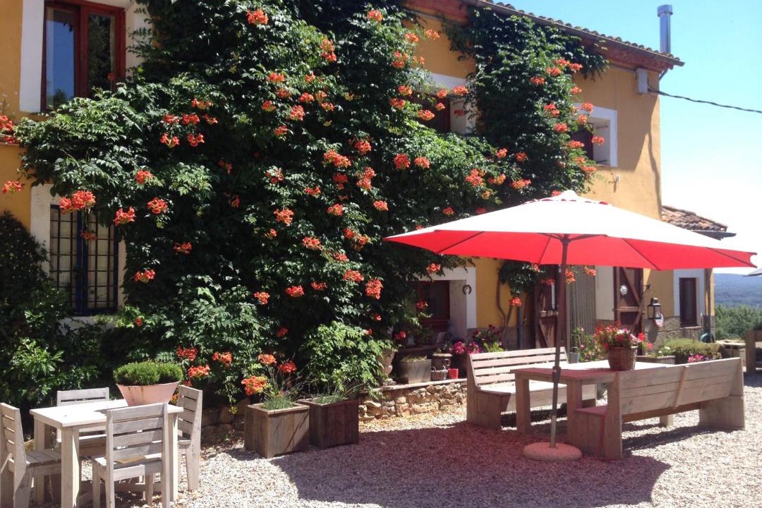 Photo of Others in Besalu