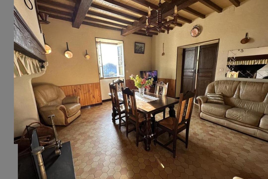 Photo of Others in Monget