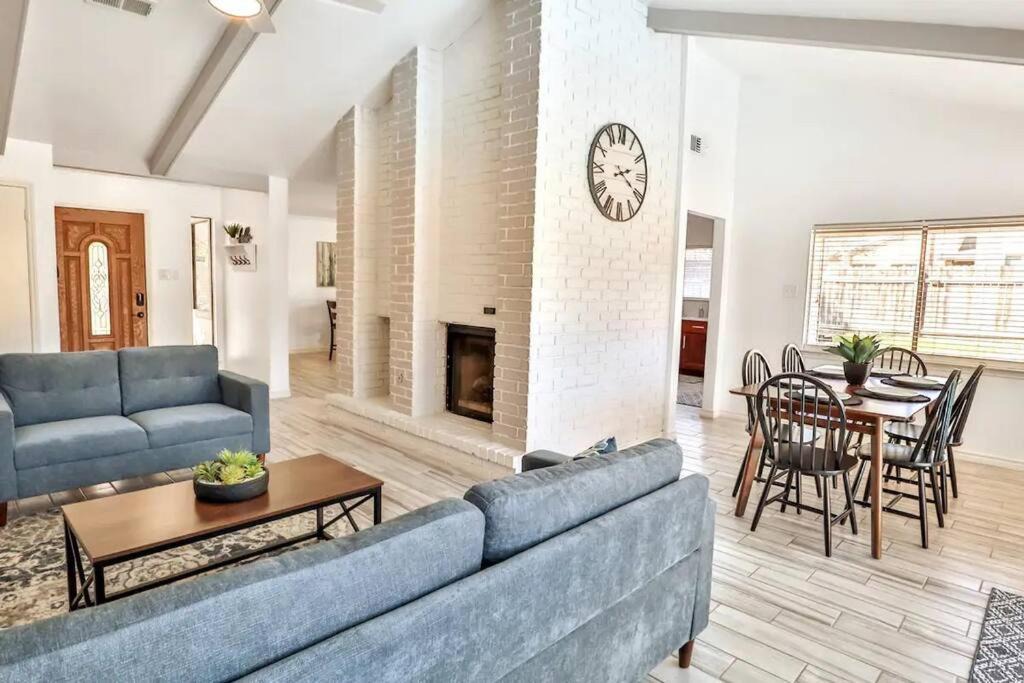 Photo of Livingroom in Great Northwest