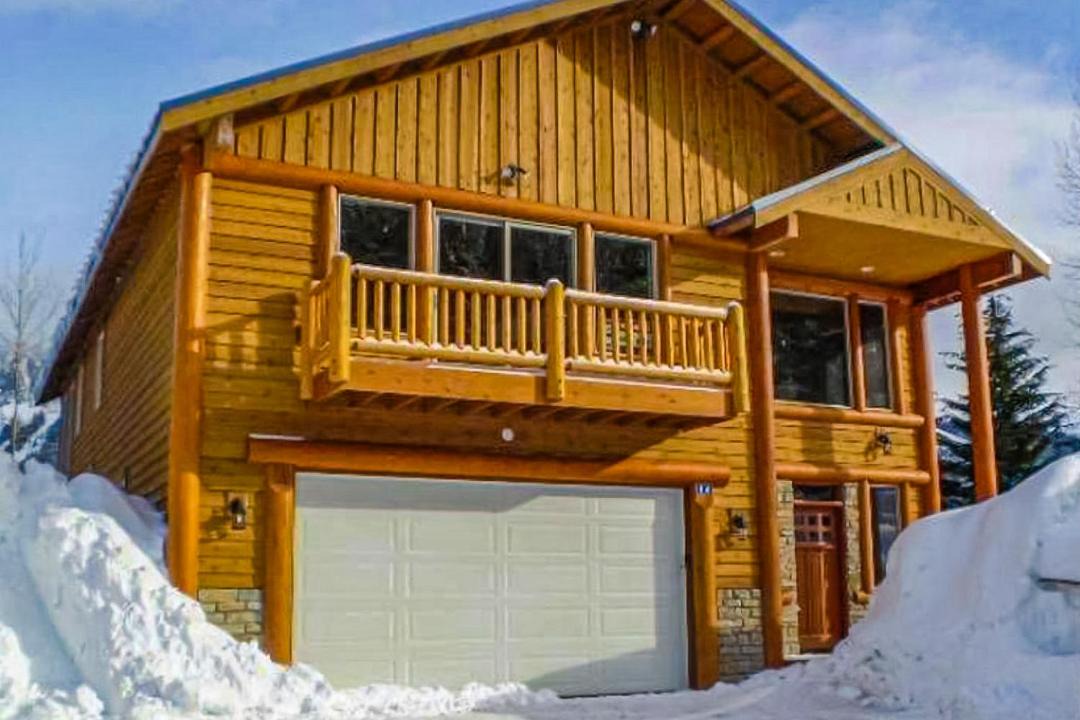 Photo of Buildings in Hyak