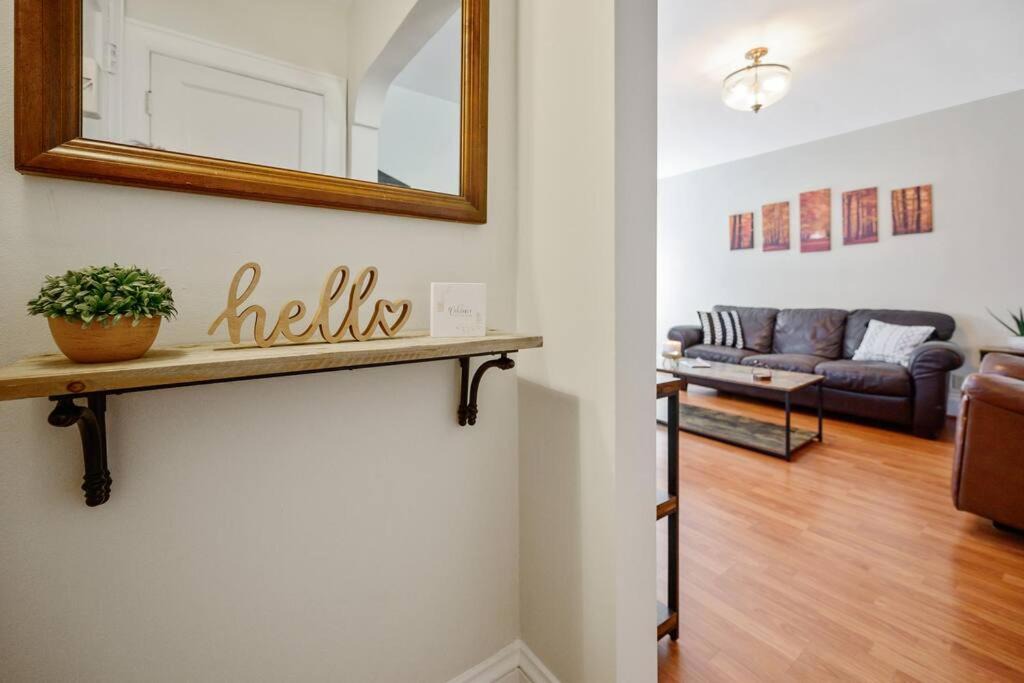 Photo of Livingroom in Apex