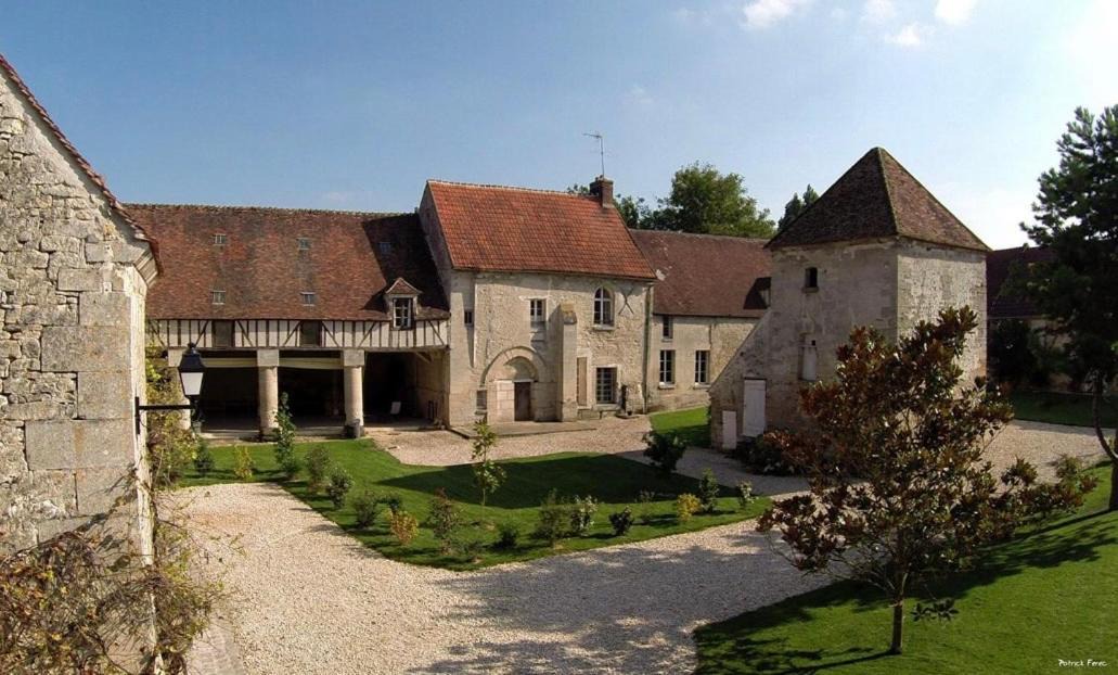 Photo of Buildings in Ully-Saint-Georges