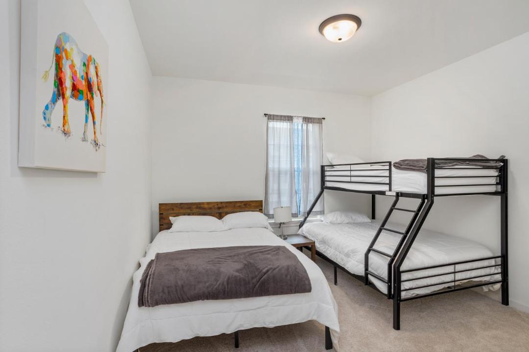 Photo of Bedroom in Highlands - Perkins