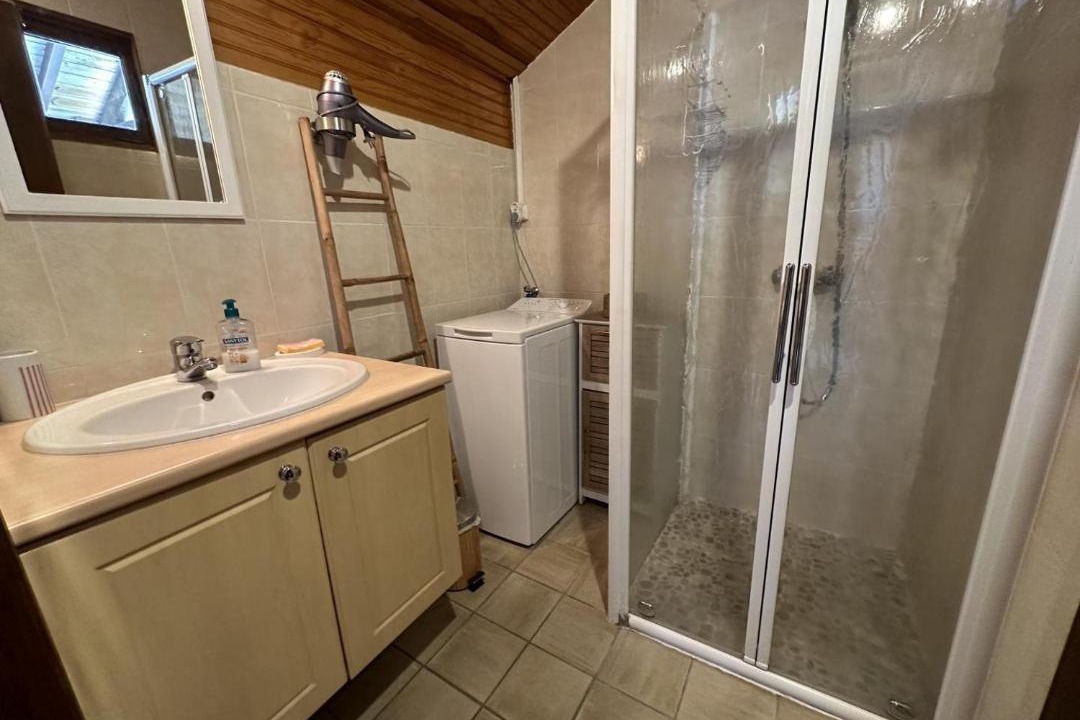 Photo of Bathroom in Saint-Lon-les-Mines