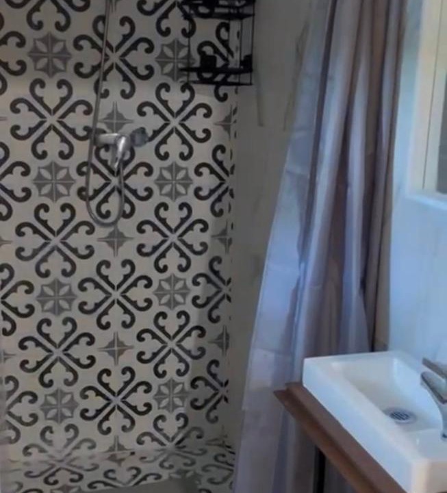 Photo of Others in Bondy