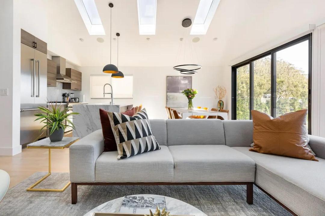 Photo of Livingroom in Forest Knolls