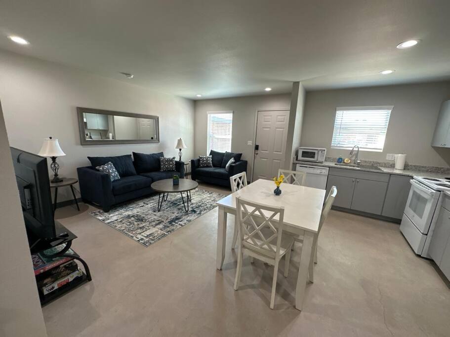 Photo of Livingroom in Clovis