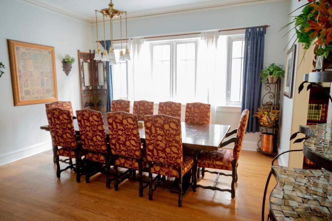 Photo of Livingroom in Lake View East