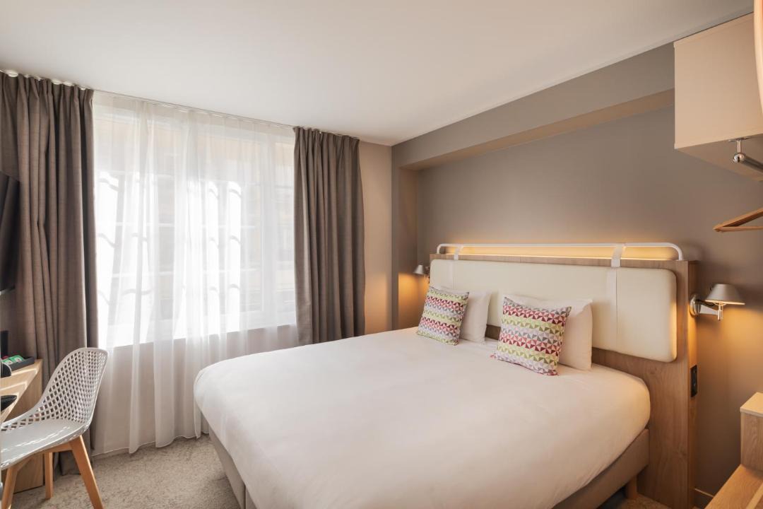 Photo of Bedroom in Caen City Centre