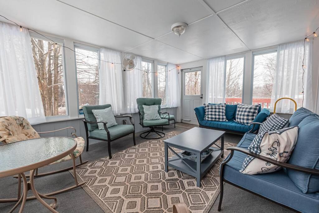 Photo of Others in Long Pond