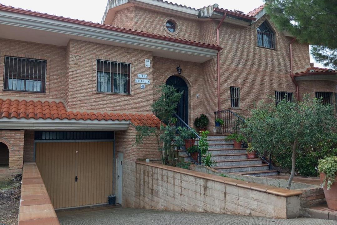 Photo of Others in Linares