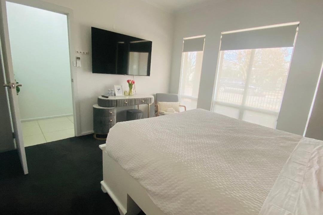 Photo of Others in Smithfield Plains