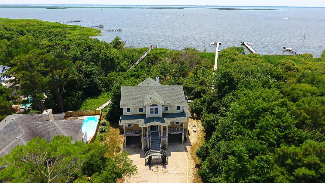 Photo of Buildings in Monteray Shores