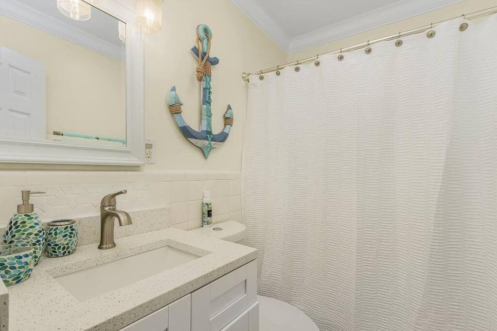 Photo of Bathroom in Lake Park