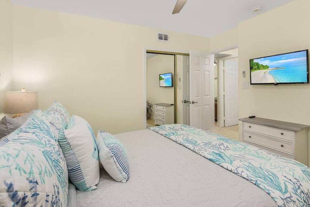 Photo of Bedroom in Lake Park