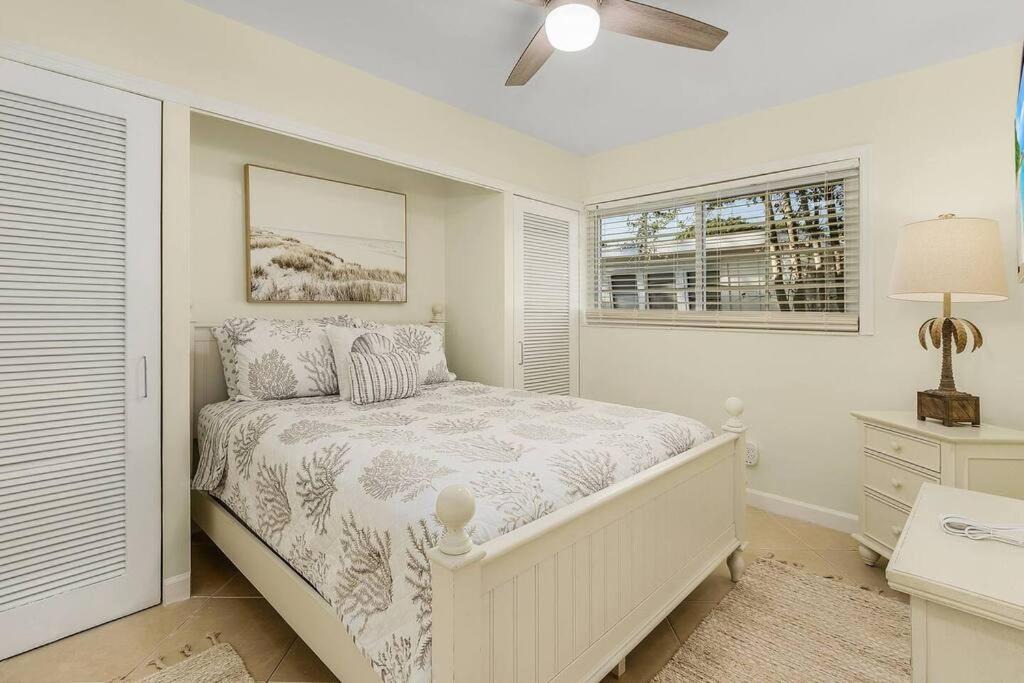Photo of Bedroom in Lake Park