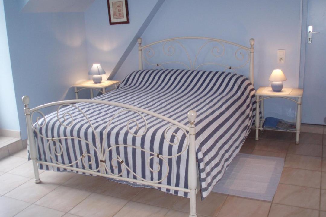 Photo of Bedroom in Couesmes-Vauce