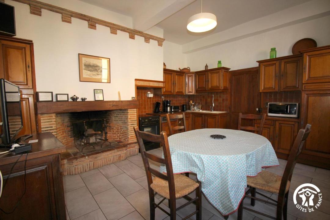 Photo of Others in Saramon