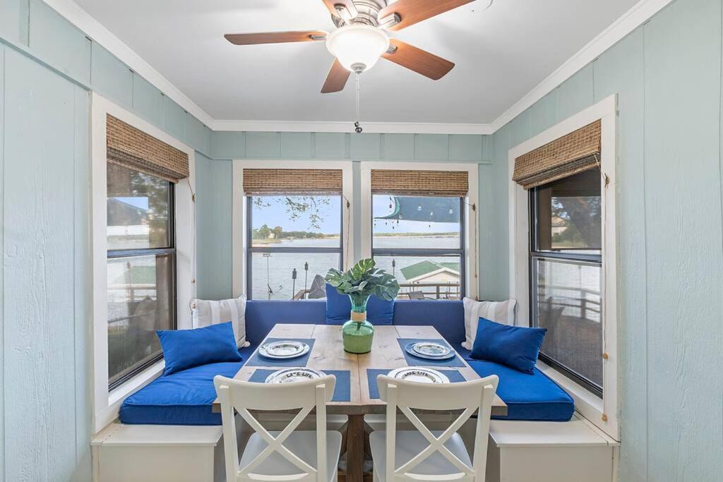 Photo of Livingroom in Enchanted Oaks
