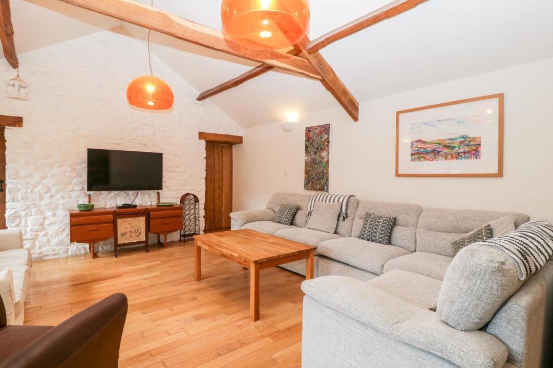 Photo of Others in Kemeys Commander