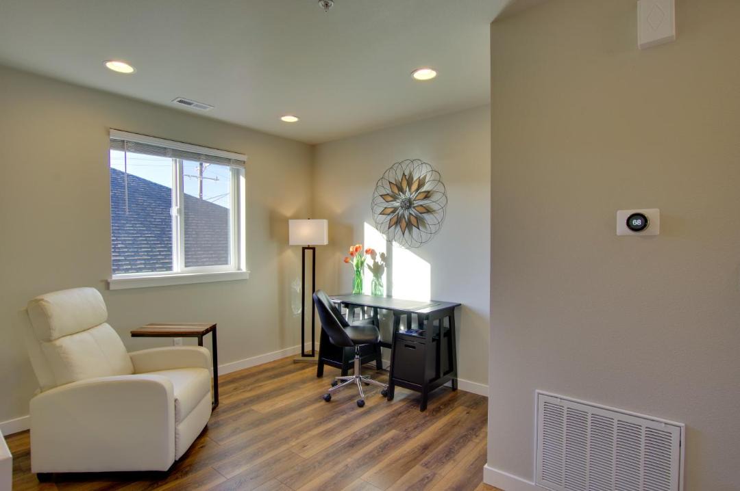 Photo of Others in Monroe