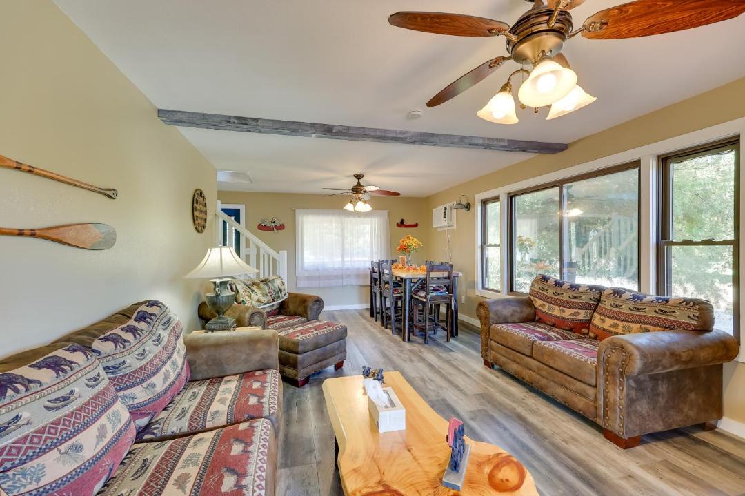 Photo of Livingroom in Mount Ida