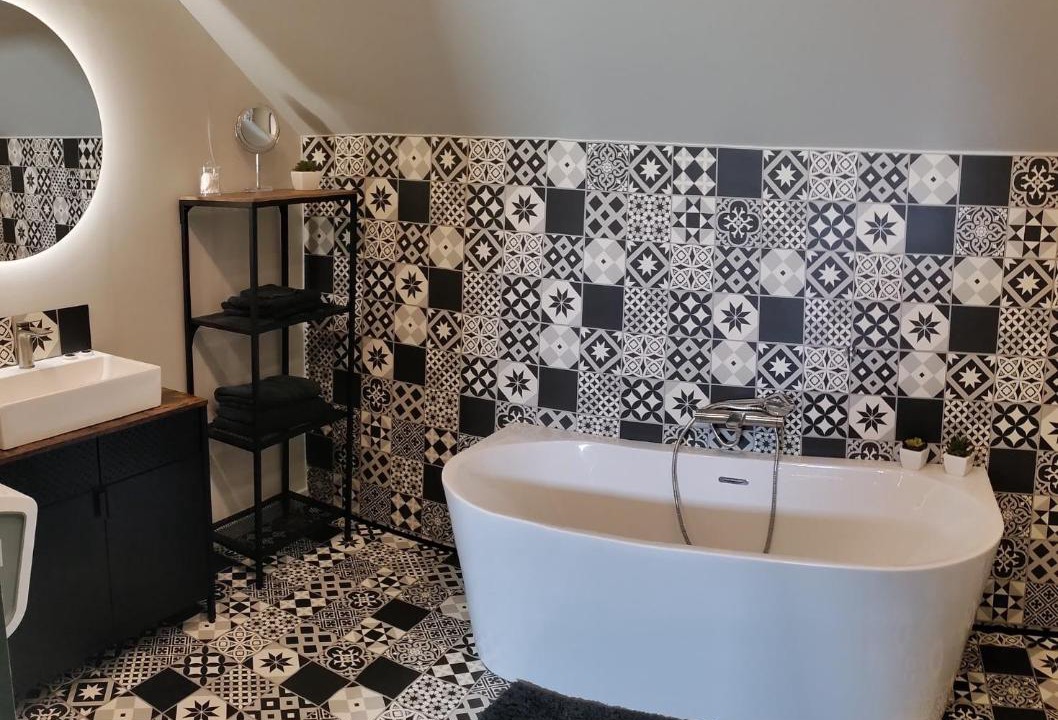 Photo of Bathroom in Hon-Hergies