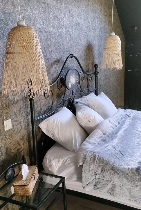 Photo of Bedroom in Hon-Hergies