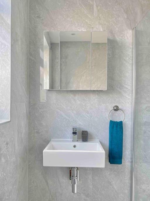 Photo of Others in Palmers Green