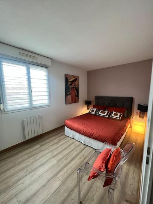 Photo of Others in Le Passage