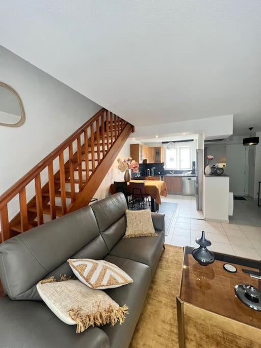 Photo of Others in Le Passage